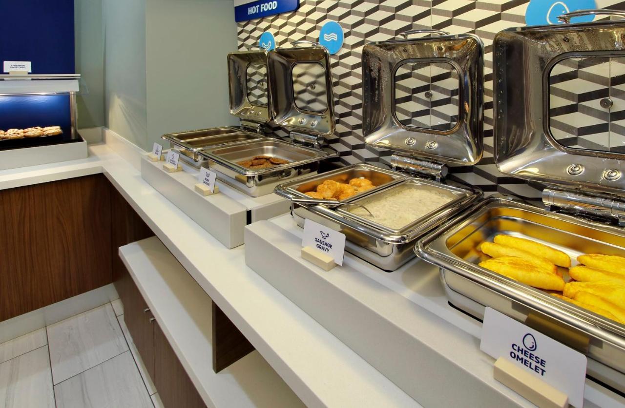 Holiday Inn Express - Sauk City By Ihg Prairie Du Sac Esterno foto